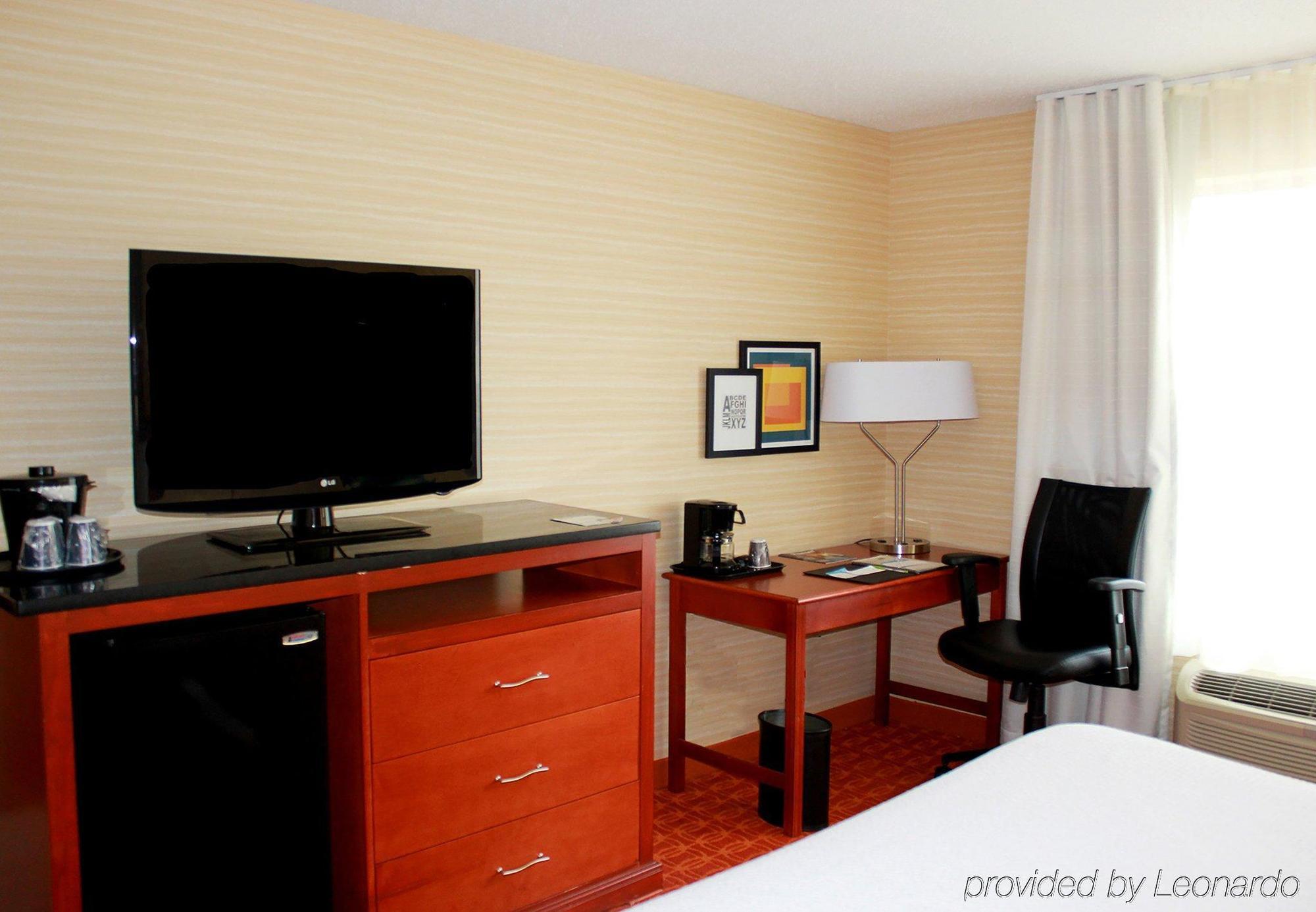 Fairfield Inn&Suites Detroit Farmington Hills Exterior foto