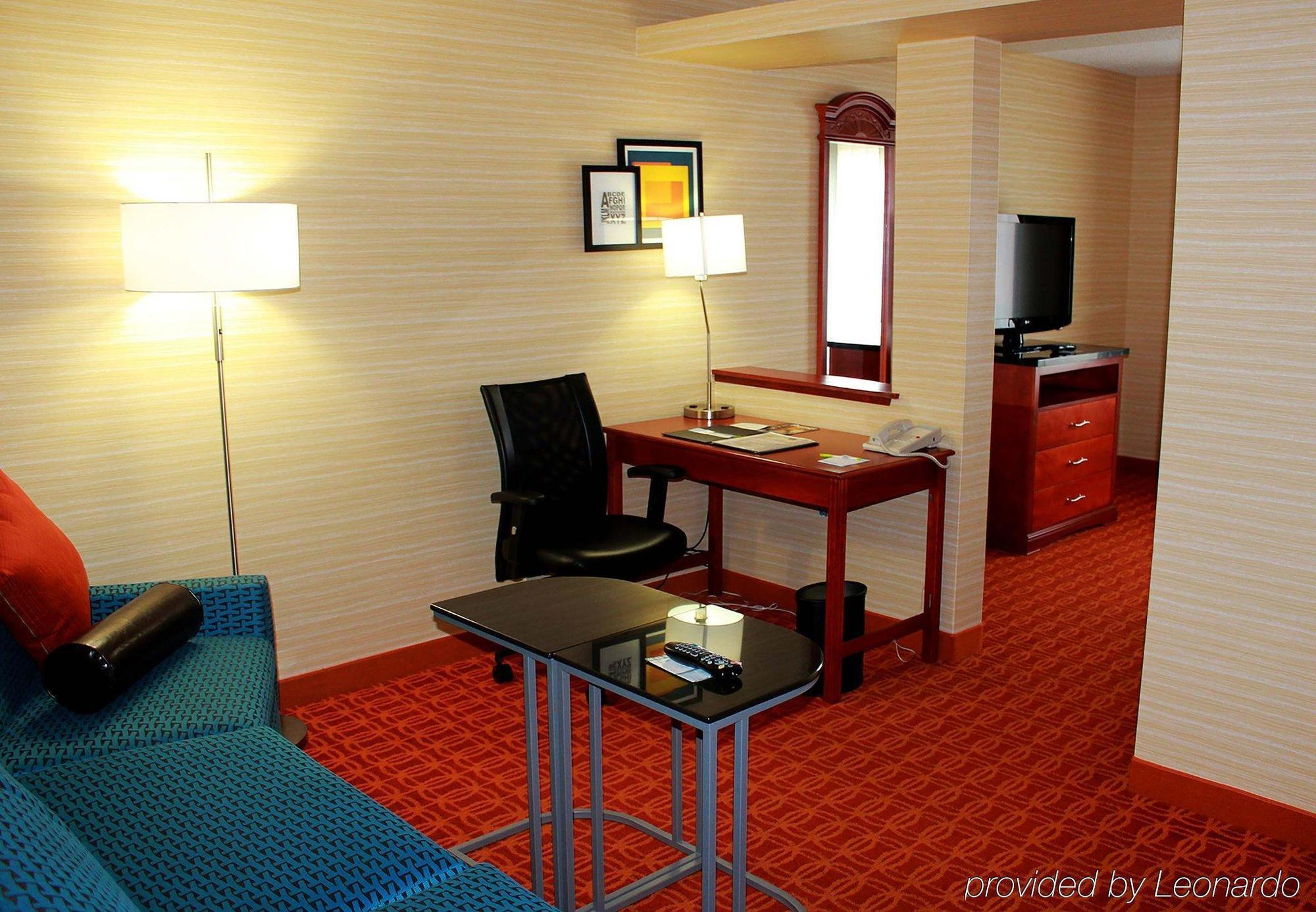 Fairfield Inn&Suites Detroit Farmington Hills Exterior foto